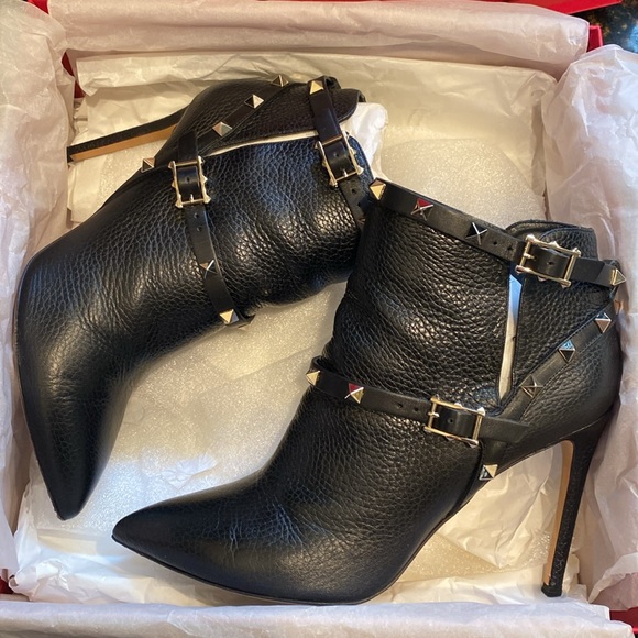 Valentino Rockstud heeled booties - Picture 4 of 10